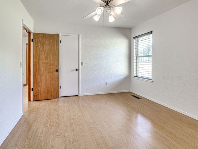3014 SW 6th Street, Newcastle, OK 73065
