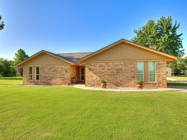 3014 SW 6th Street, Newcastle, OK 73065