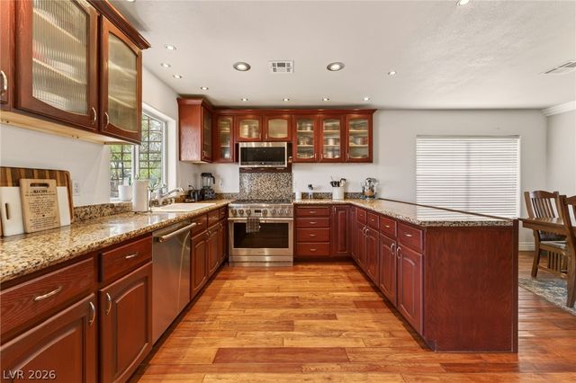 1720 Fairgate Court, Las Vegas, NV 89117