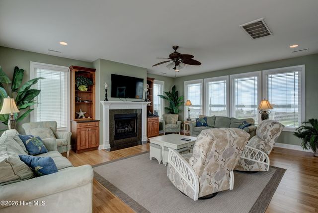 138 Topsail Road, N Topsail Beach, NC 28460