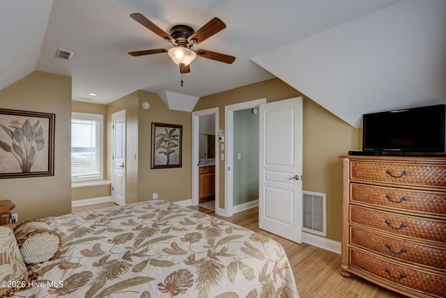 138 Topsail Road, N Topsail Beach, NC 28460