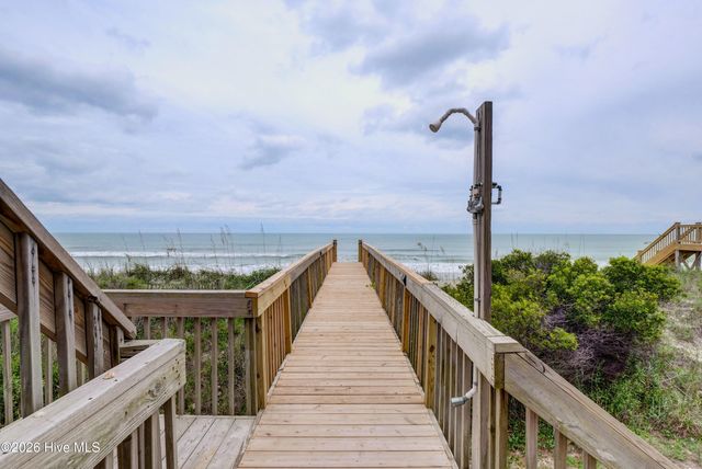138 Topsail Road, N Topsail Beach, NC 28460