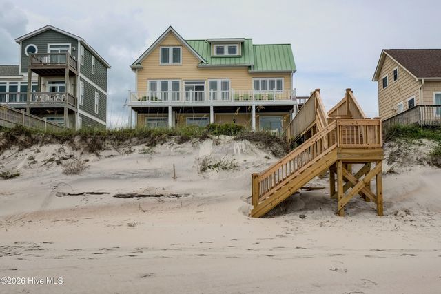 138 Topsail Road, N Topsail Beach, NC 28460