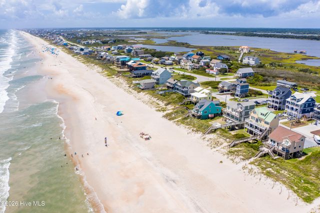 138 Topsail Road, N Topsail Beach, NC 28460