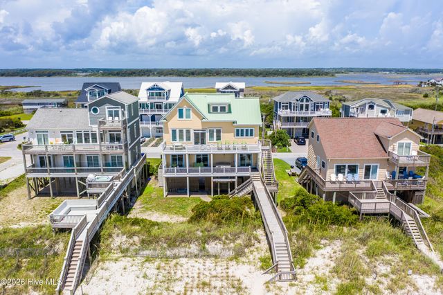 138 Topsail Road, N Topsail Beach, NC 28460