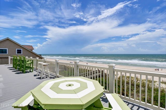 138 Topsail Road, N Topsail Beach, NC 28460