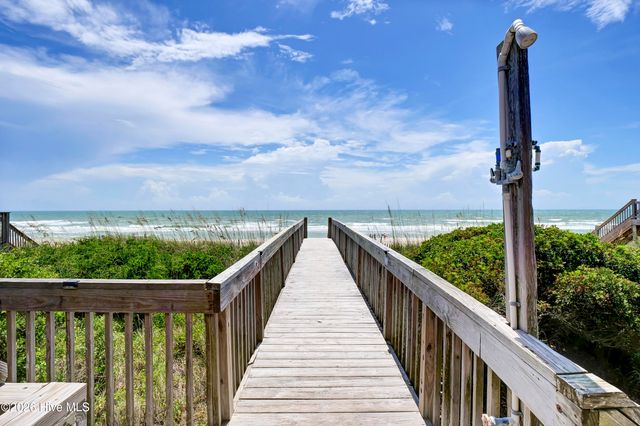 138 Topsail Road, N Topsail Beach, NC 28460