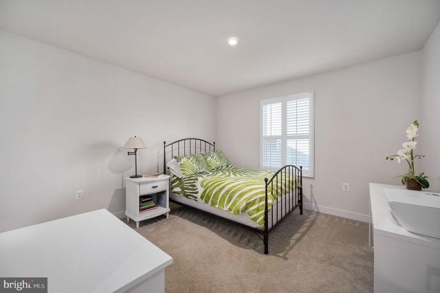 11188 EMERALD DR, King George, VA 22485