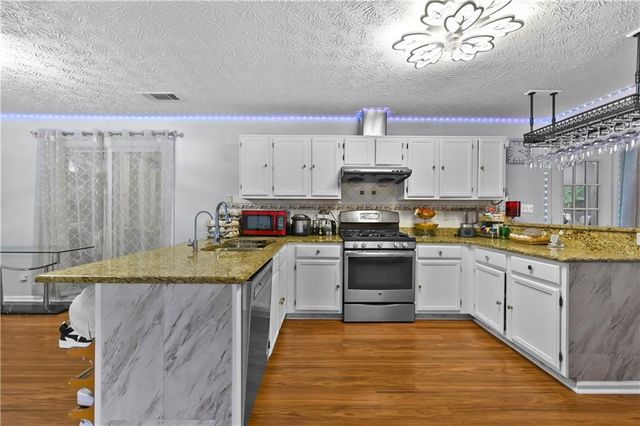2849 weston brook Lane, Duluth, GA 30096