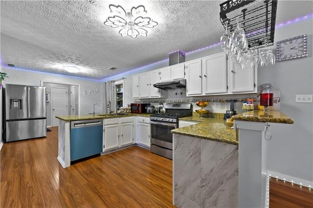 2849 weston brook Lane, Duluth, GA 30096