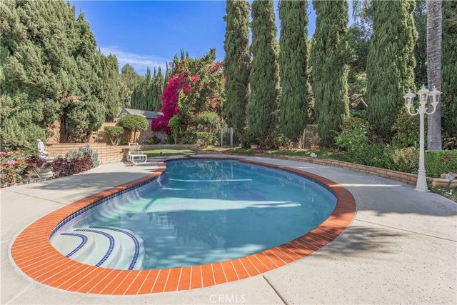 6050 Altmark Avenue, Whittier, CA 90601