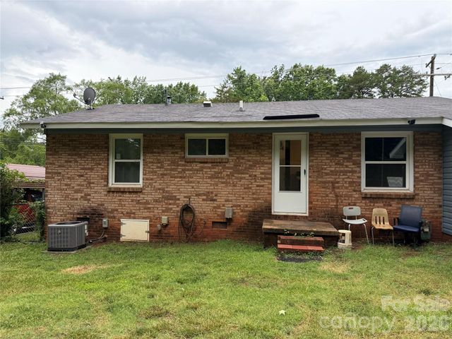 2609 Alleghany Street, Charlotte, NC 28208