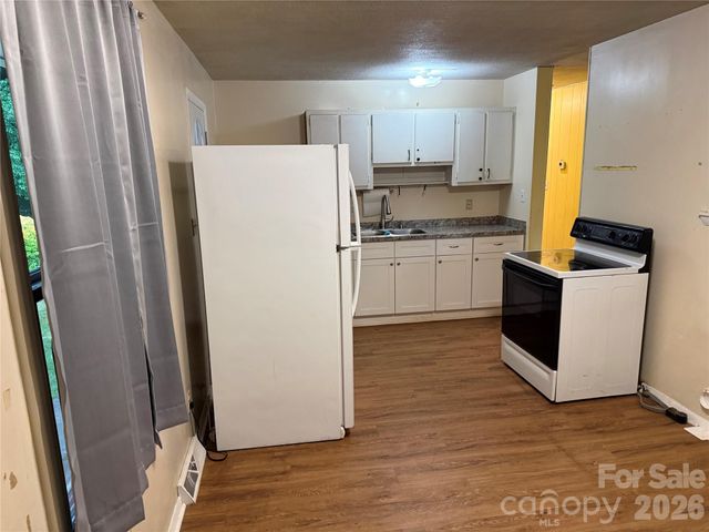 2609 Alleghany Street, Charlotte, NC 28208