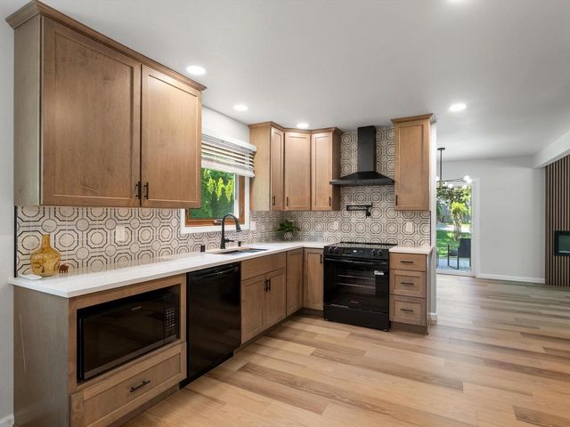 3107 Cherokee DRIVE, Sheboygan, WI 53083
