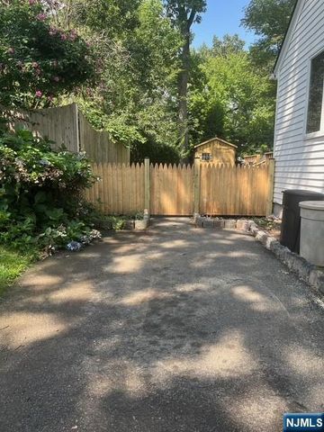 506 Smith Place, Ridgewood, NJ 07450
