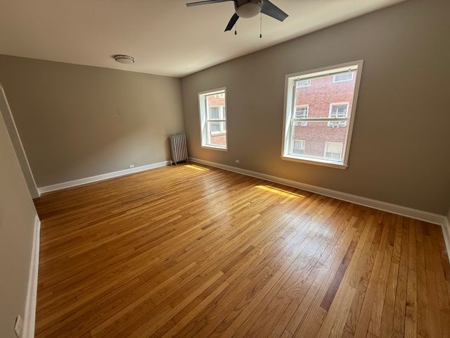 836 E 53rd Street 2N, Chicago, IL 60615