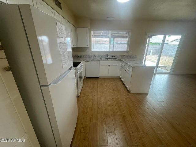 2263 E GARNET Avenue, Mesa, AZ 85204