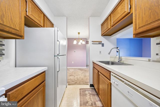1308 RAVENS CREST DR, Plainsboro, NJ 08536