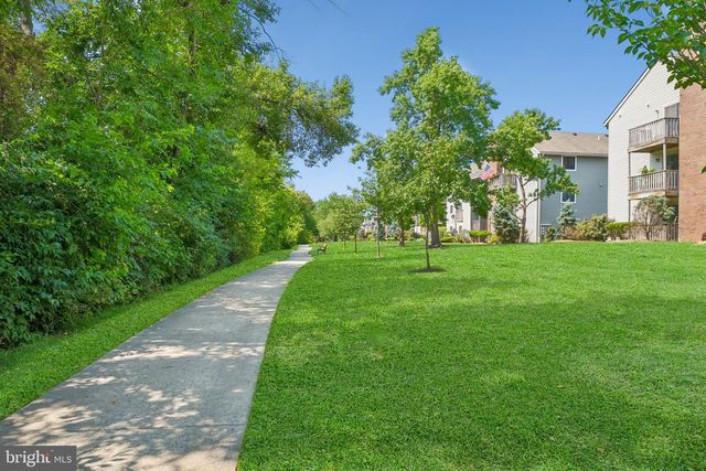 1308 RAVENS CREST DR, Plainsboro, NJ 08536