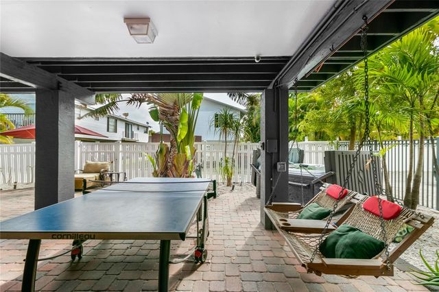 2511 AVENUE C West, Bradenton Beach, FL 34217