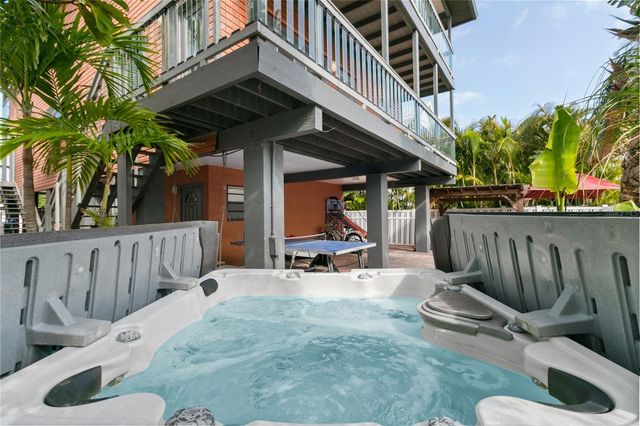 2511 AVENUE C West, Bradenton Beach, FL 34217