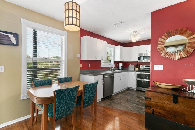 2511 AVENUE C West, Bradenton Beach, FL 34217