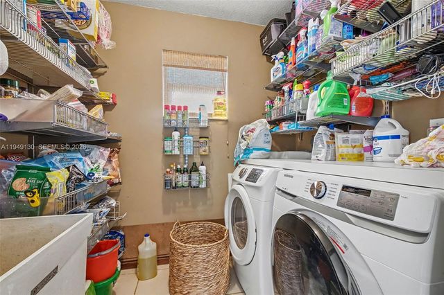 3097 SW 132nd Pl, Miami, FL 33175