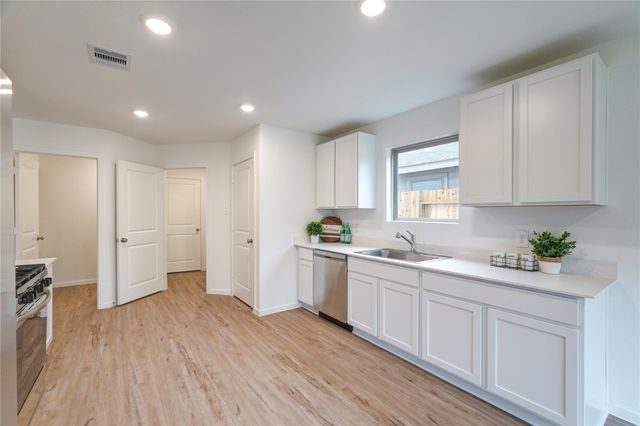 17914 Becker Landing Drive, Hockley, TX 77447