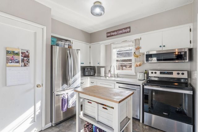 3330 Major Avenue N, Golden Valley, MN 55422