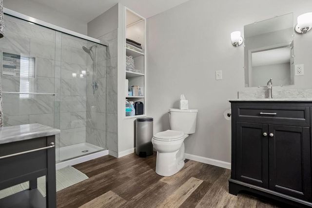 622 NW VILLAGE Drive, Lee's Summit, MO 64063