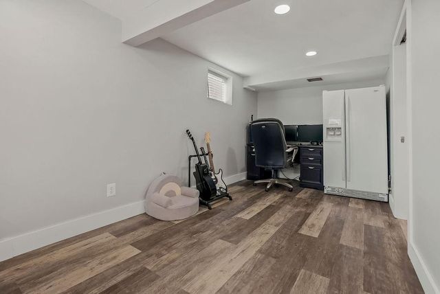 622 NW VILLAGE Drive, Lee's Summit, MO 64063