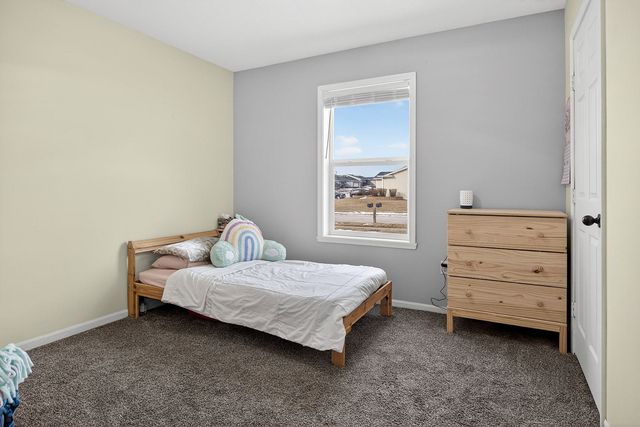 6915 Winterberry Road, Loves Park, IL 61111