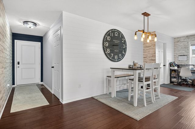 6915 Winterberry Road, Loves Park, IL 61111