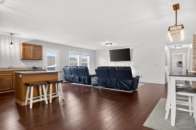 6915 Winterberry Road, Loves Park, IL 61111