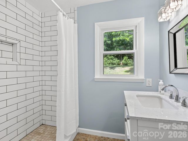 47 Carolina Mountain Drive, Candler, NC 28715