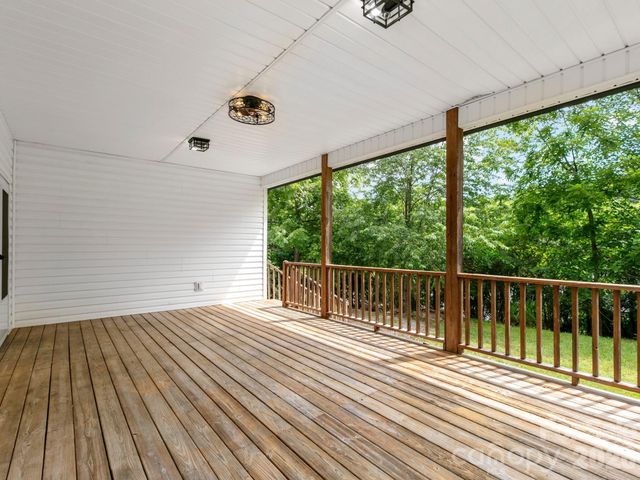 47 Carolina Mountain Drive, Candler, NC 28715