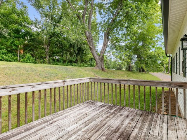 47 Carolina Mountain Drive, Candler, NC 28715