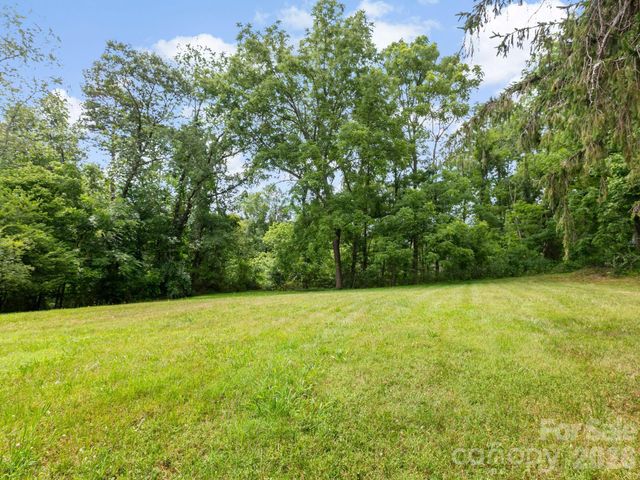 47 Carolina Mountain Drive, Candler, NC 28715