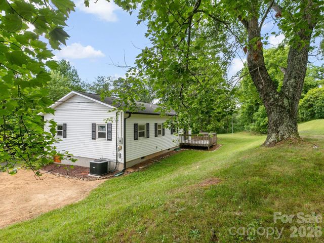 47 Carolina Mountain Drive, Candler, NC 28715