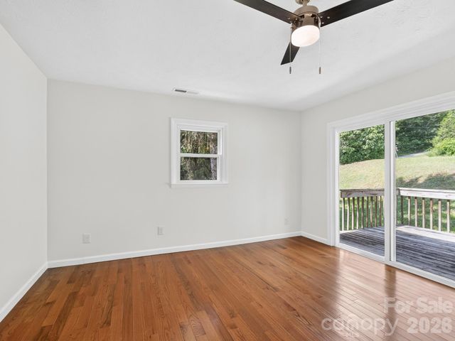 47 Carolina Mountain Drive, Candler, NC 28715