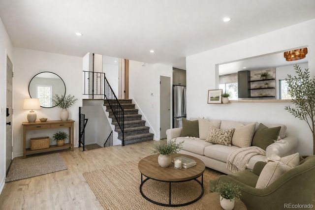 8165 W 93rd Way Way, Broomfield, CO 80021