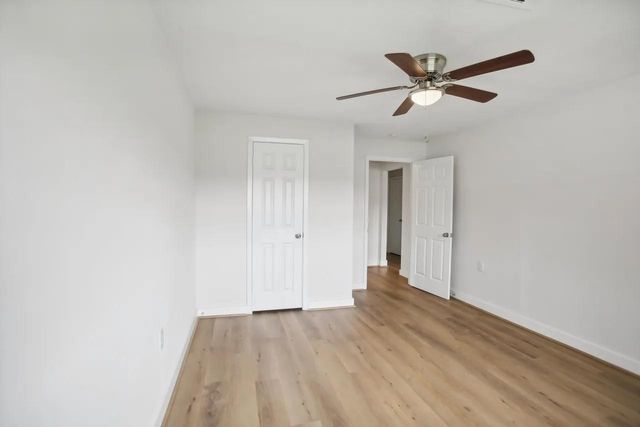 906 South Road, Baytown, TX 77521