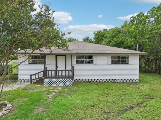 906 South Road, Baytown, TX 77521
