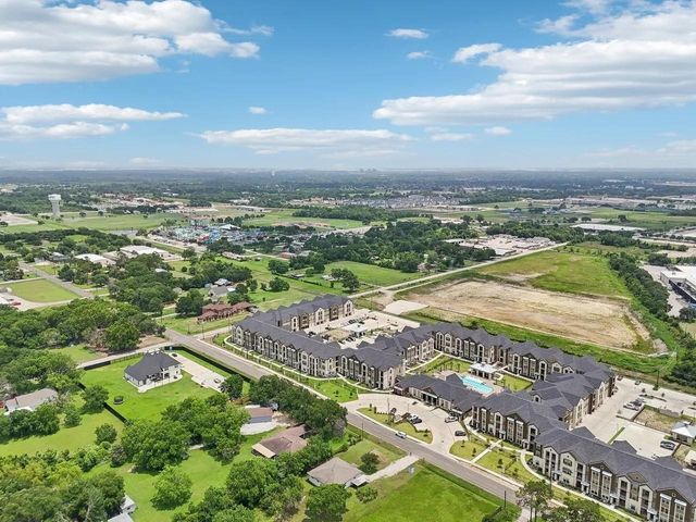 906 South Road, Baytown, TX 77521