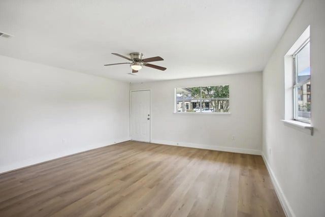 906 South Road, Baytown, TX 77521