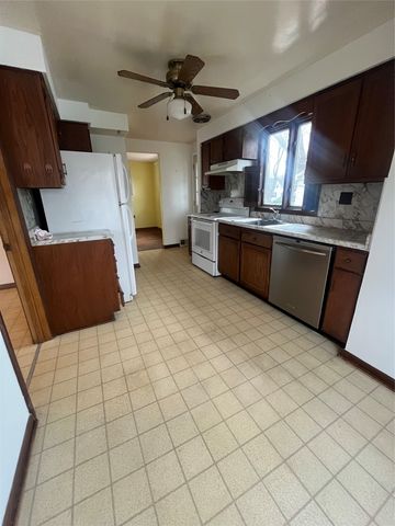 517 CHELSEA Avenue, Millcreek, PA 16505