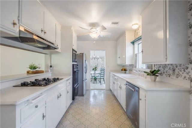 1355 E Level, Covina, CA 91724