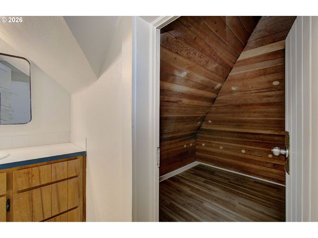 4002 Ne 64TH Ave, Vancouver, WA 98661