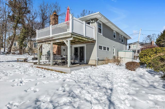 55 Hillside Avenue, Huntington, NY 11743