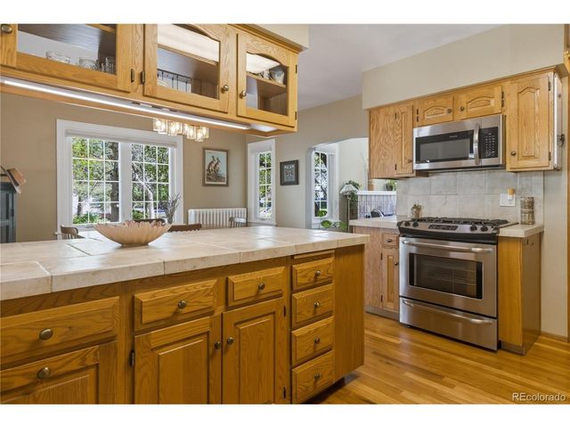 1793 Ivanhoe St, Denver, CO 80220